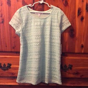 BRAND NEW GIRLS SHIRT SIZE 14 IT IS A LARGE! NEW WITH TAGS ON IT!